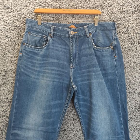 Tommy Bahama Jeans Men 38/32 Blue Straight Leg High Rise Mid Wash Denim - Picture 2 of 10